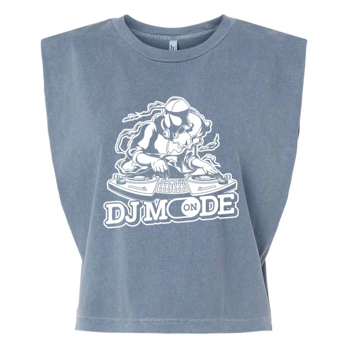 Dj Mode On Gift Dj Gear Set Turntable Vinyl Disc Jockey Dj Gift Garment-Dyed Women's Muscle Tee