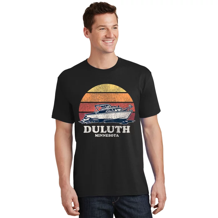 Duluth MN Vintage Boating 70s Retro Boat T-Shirt