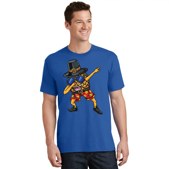 Dabbing Pilgrim Pineapple Thanksgiving Funny Gift T-Shirt