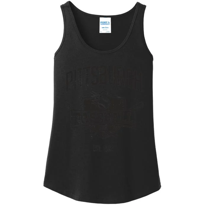 Distressed Pirate Retro Look Party Tailgate Gameday Fan Gift Ladies Essential Tank