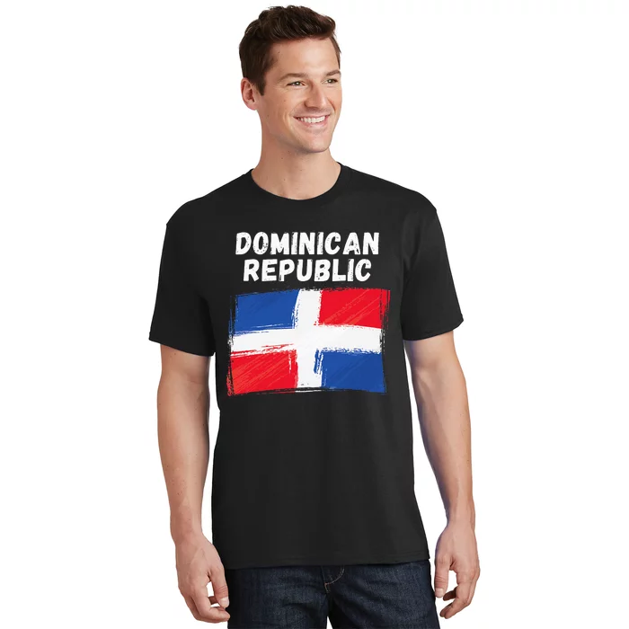 Dominican Republic Flag Retro Distressed Flag T-Shirt