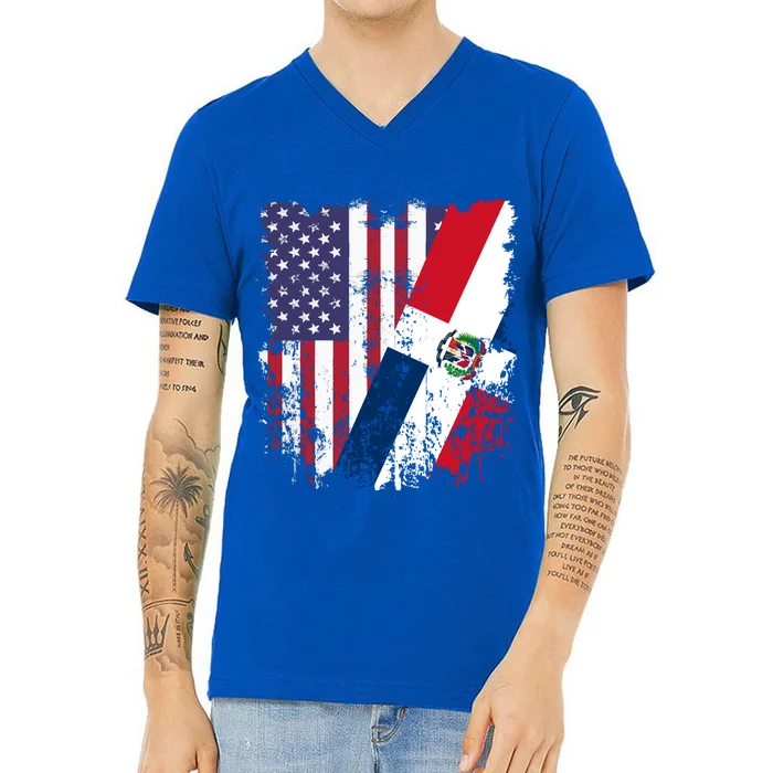 Dominican Republic Roots Half American Flag Dominican Gift V-Neck T-Shirt