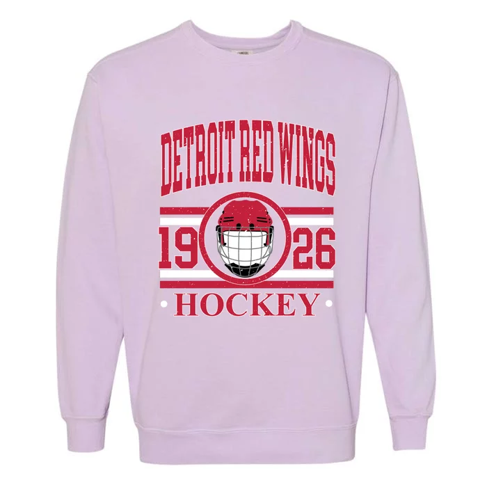 Detroit Red Wing Hockey Team Supporter Garment-Dyed Sweatshirt