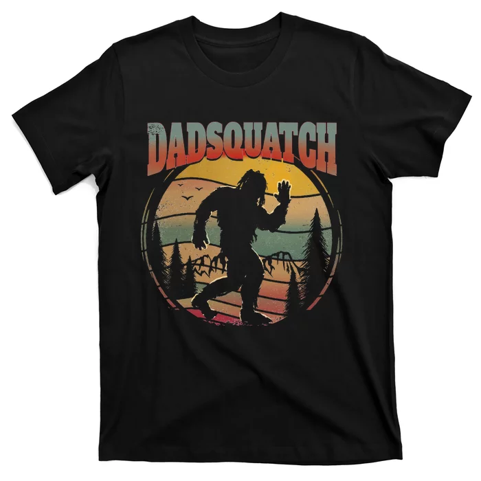 Dad Sasquatch Dadsquatch Bigfoot Hiking T-Shirt