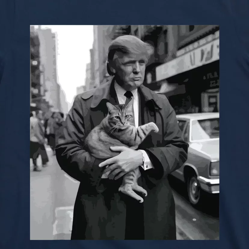 Donald Trump And Cat In Nyc T-Shirt