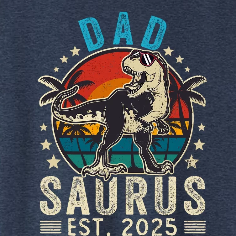 Dad To Be 2025 Dad Saurus Dinosaur Promoted To Daddy 2025 Women's Crop Top Tee