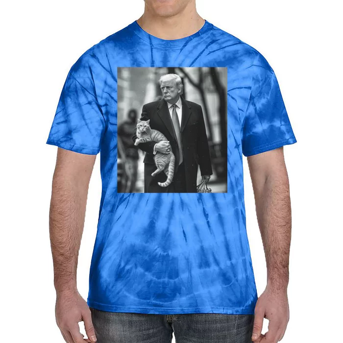 Donald Trump Carrying A Cat 2024 Gift Tie-Dye T-Shirt