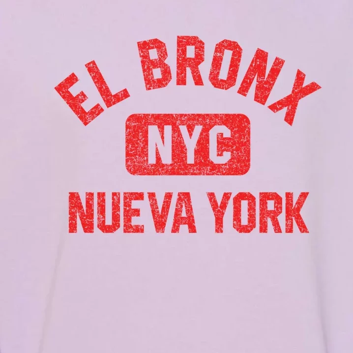 El Bronx Nueva York Nyc Gym Style Distressed Red Print Gift Garment-Dyed Sweatshirt