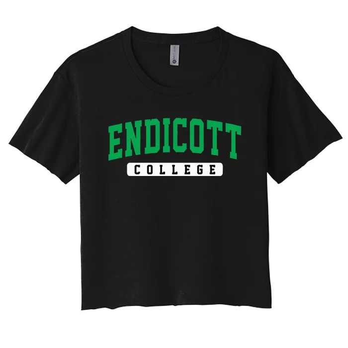 Endicott College Arch Women's Crop Top Tee