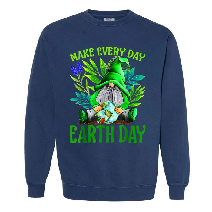 Earth Day Every Day Happy Earth Day 2024 Gnome Garment-Dyed Sweatshirt