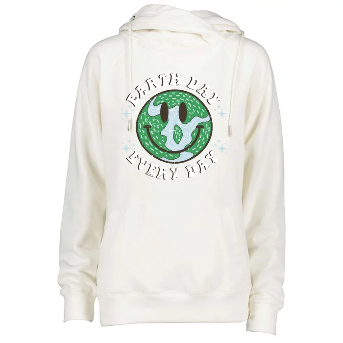 Earth Day Everyday Protect Our Planet Save Mother Earth Cool Gift Womens Funnel Neck Pullover Hood