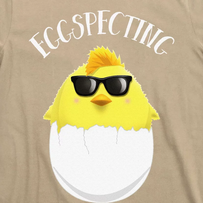 Eggspecting Easter Chick Spring Pregnancy Announcement T-Shirt