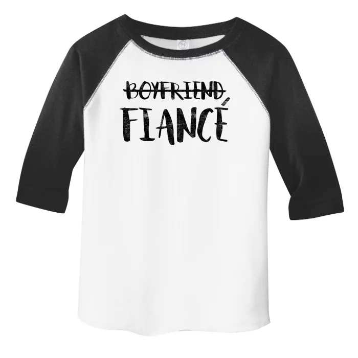 Engaget Friend Fiance Gift Married Wedding Great Gift Toddler Fine Jersey T-Shirt