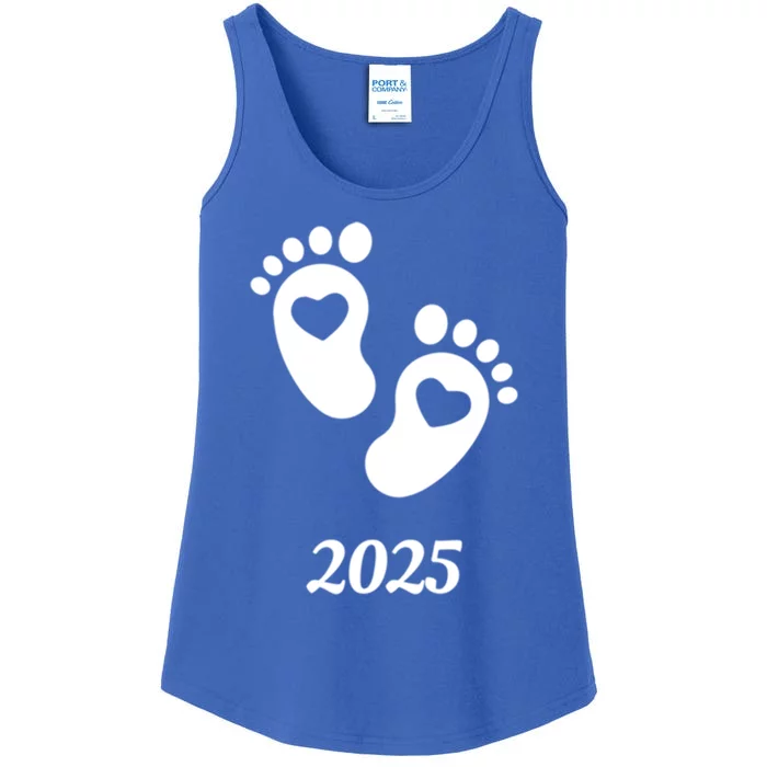 Expecting New Pregnancy Reveal Announcet Gift Ladies Essential Tank