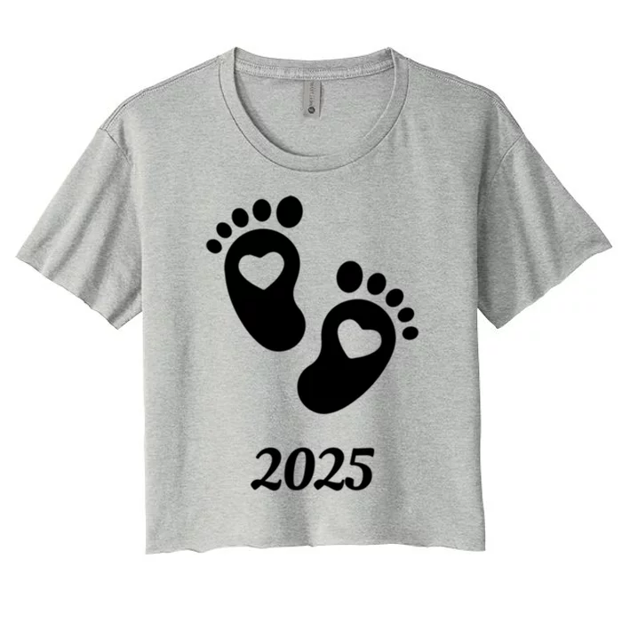 Expecting New Pregnancy Reveal Announcet Gift Women's Crop Top Tee