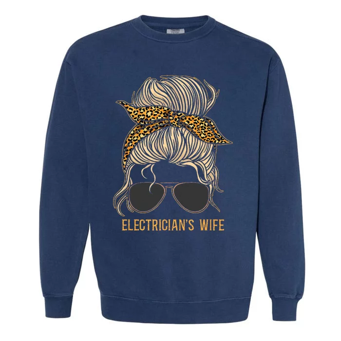 Electrician Wife Girlfiend Sunglasses Garment-Dyed Sweatshirt