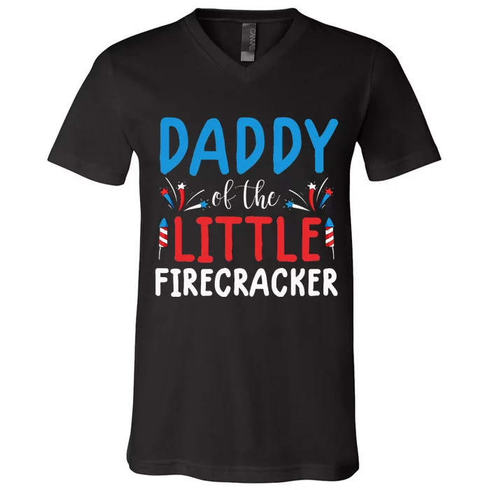 funny 4th of july for daddy little firecracker V-Neck T-Shirt