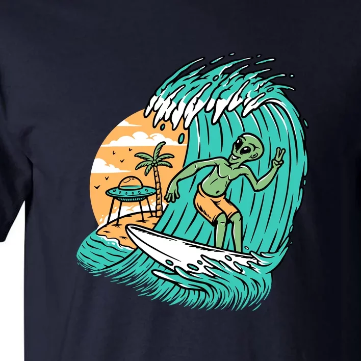 Funny Aliens Surfing On The Beach Holiday Tall T-Shirt