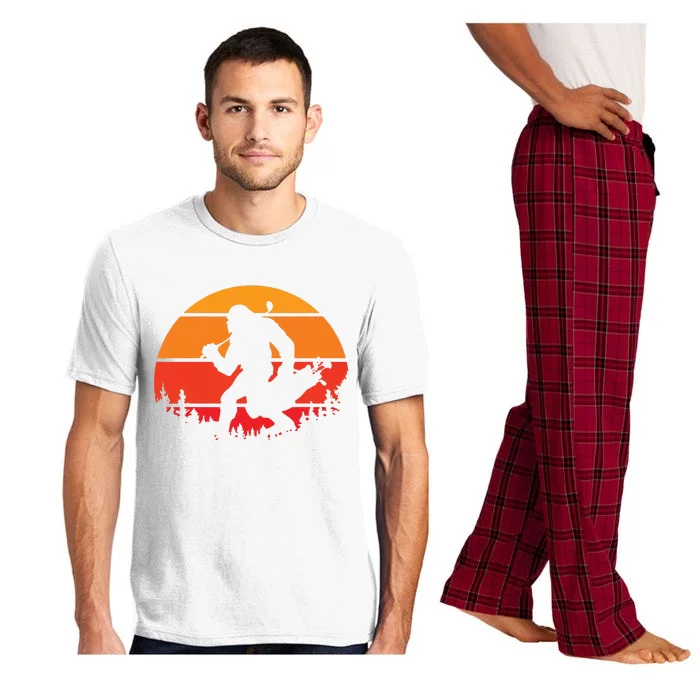 Funny Bigfoot Golf Retro Sasquatch Playing Golf Pajama Set