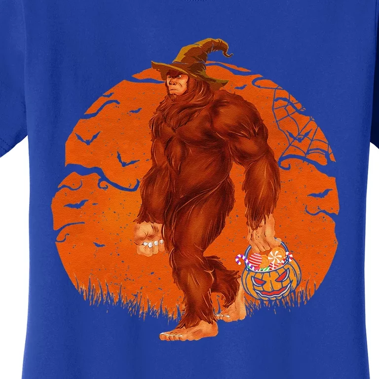 Funny Bigfoot Halloween Trick Or Treat Pumpkin Graphic Women's T-Shirt