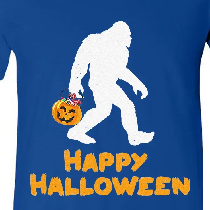 Funny Bigfoot Holding Pumpkin Family Happy Halloween Costume V-Neck T-Shirt