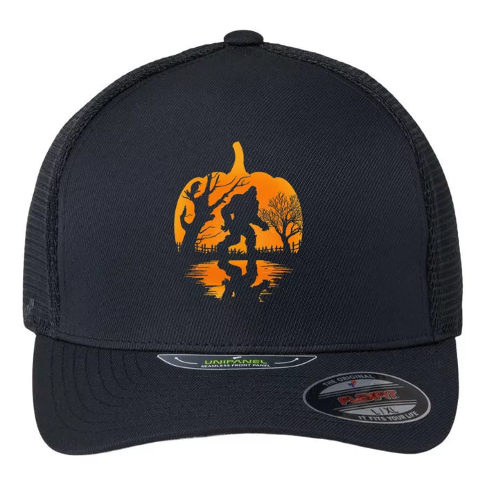 Funny Bigfoot Lover Halloween Halloween Flexfit Unipanel Trucker Cap