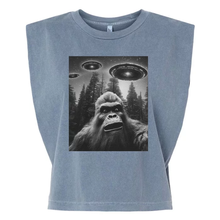 Funny Bigfoot Sasquatch Alien Ufo Garment-Dyed Women's Muscle Tee