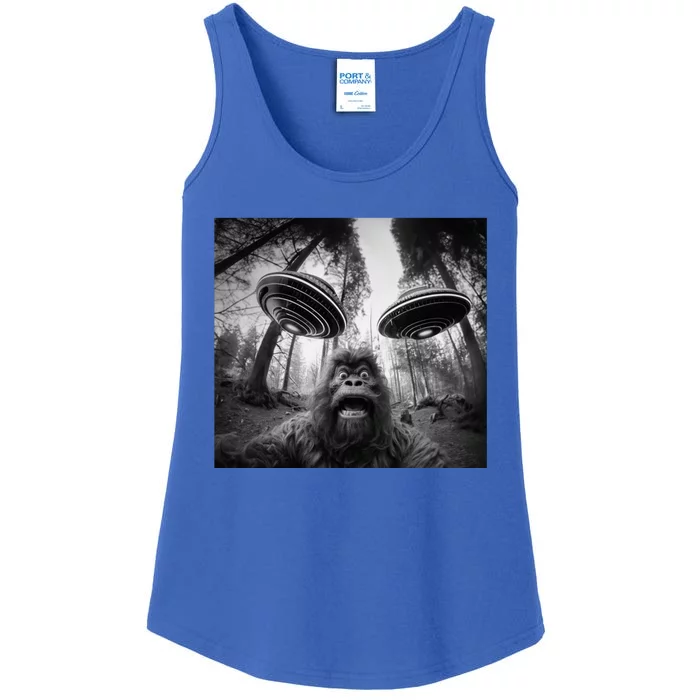 Funny Bigfoot Sasquatch Alien Ufo For Women Graphic Ladies Essential Tank