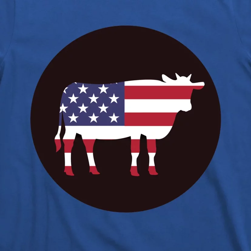 Farm Cattle 4th Of July Gift Cow American Flag Heifer Funny Gift T-Shirt