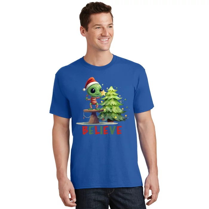 Fun Christmas Alien Believe In Magic Star Tree Holidays Gift T-Shirt