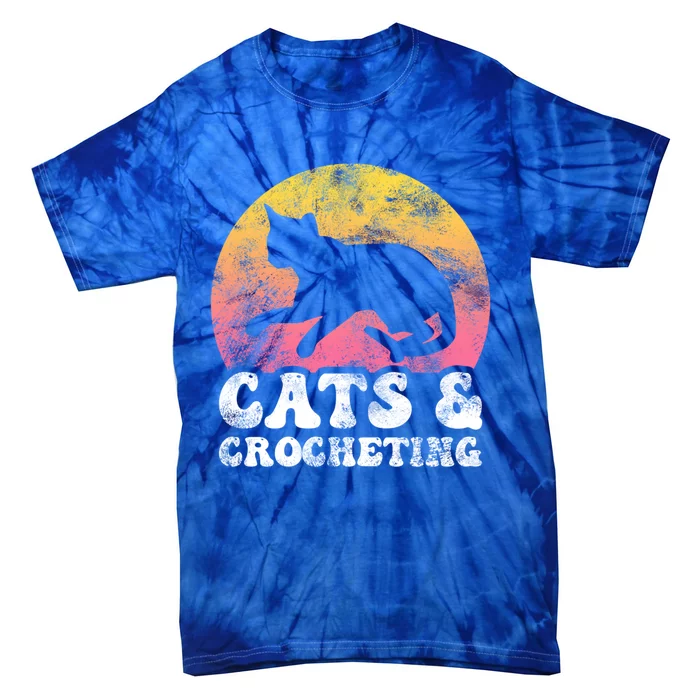 Funny Cats And Crocheting Vintage Retro Hobby Funny Gift Tie-Dye T-Shirt