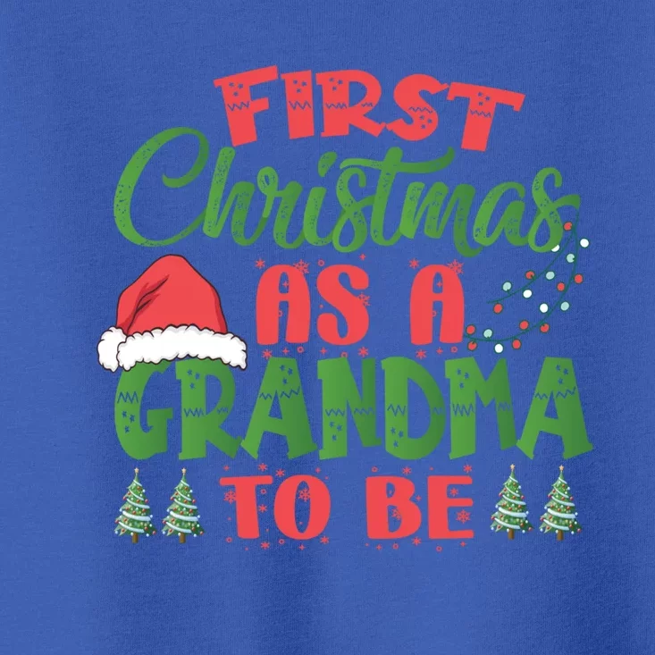 First Christmas As A Grandma To Be Gift Future Granny Xmas Meaningful Gift Toddler T-Shirt