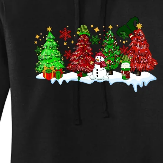 Funny Christmas Elf In Tree With Snowman Scene Women's Pullover Hoodie