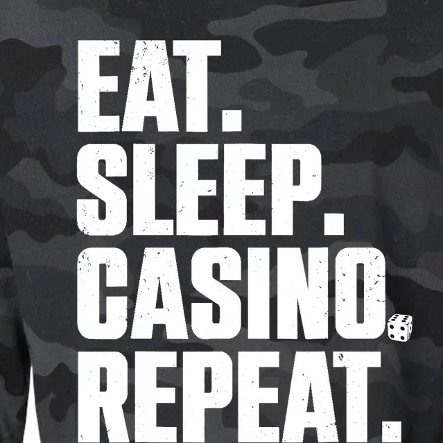 Funny Casino Lover Design For  Wo Casino Gambler Poker Cropped Pullover Crew