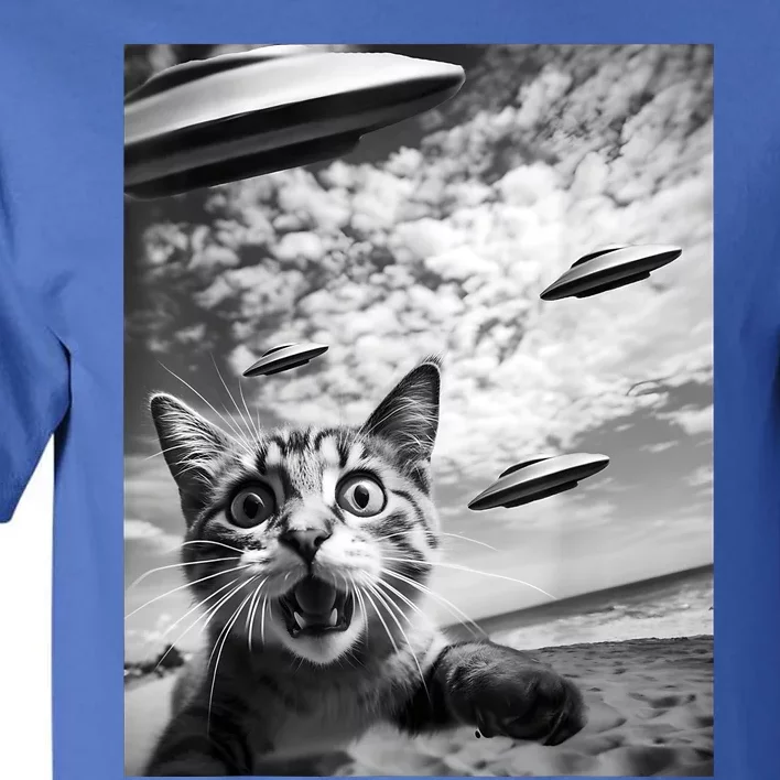 Funny Cat Selfie With Alien Ufos Tall T-Shirt