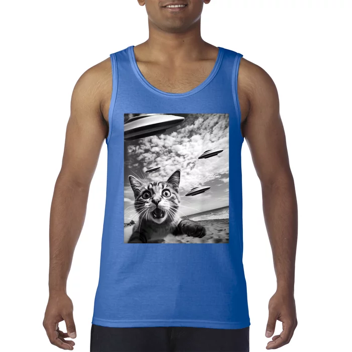 Funny Cat Selfie With Alien Ufos Tank Top