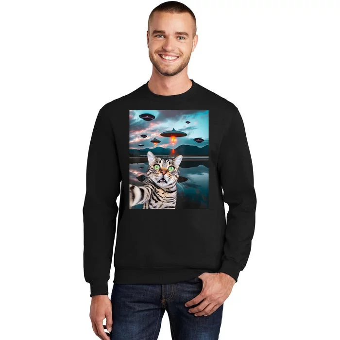 Funny Cat Selfie With Ufos Cute Alien Cat In The Cap Tall Sweatshirt