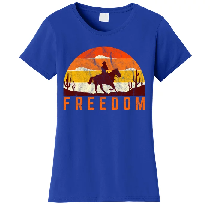 Freedom Cow Sunset Country Rodeo Horse Retro Vintage Gift Women's T-Shirt