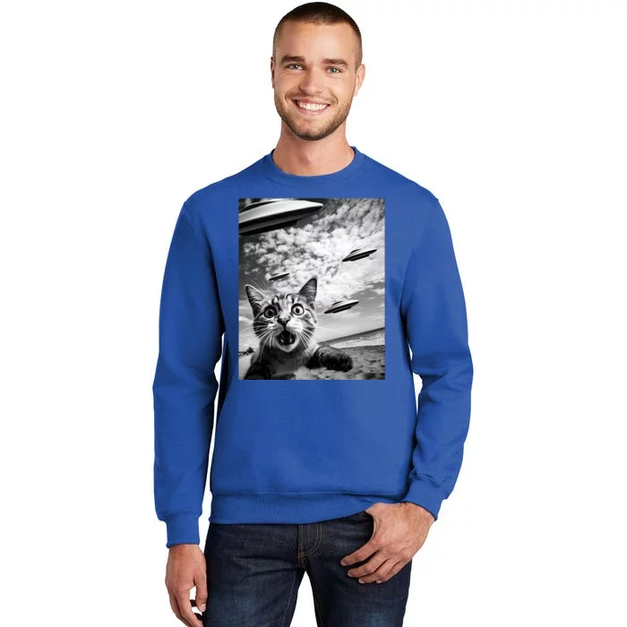 Funny Cat Selfie With Alien Ufos Funny Cat Lovers AlienS Ufo Tall Sweatshirt