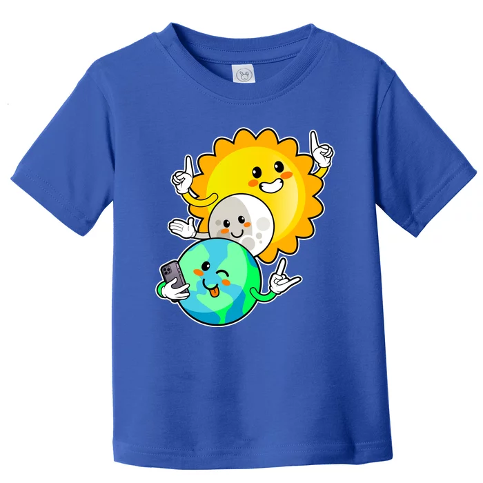 Funny Cute Total Solar Eclipse Earth Moon Sun Selfie Toddler T-Shirt