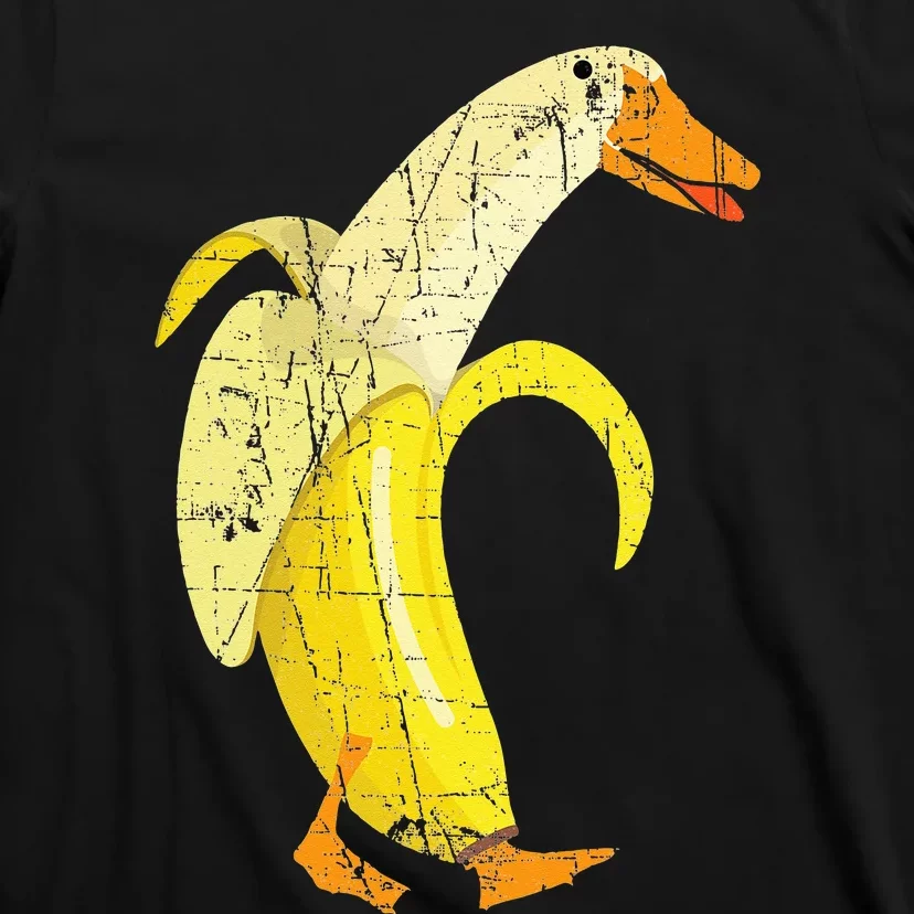 Funny Duck Banana Farm Animal Pun Distressed Design T-Shirt