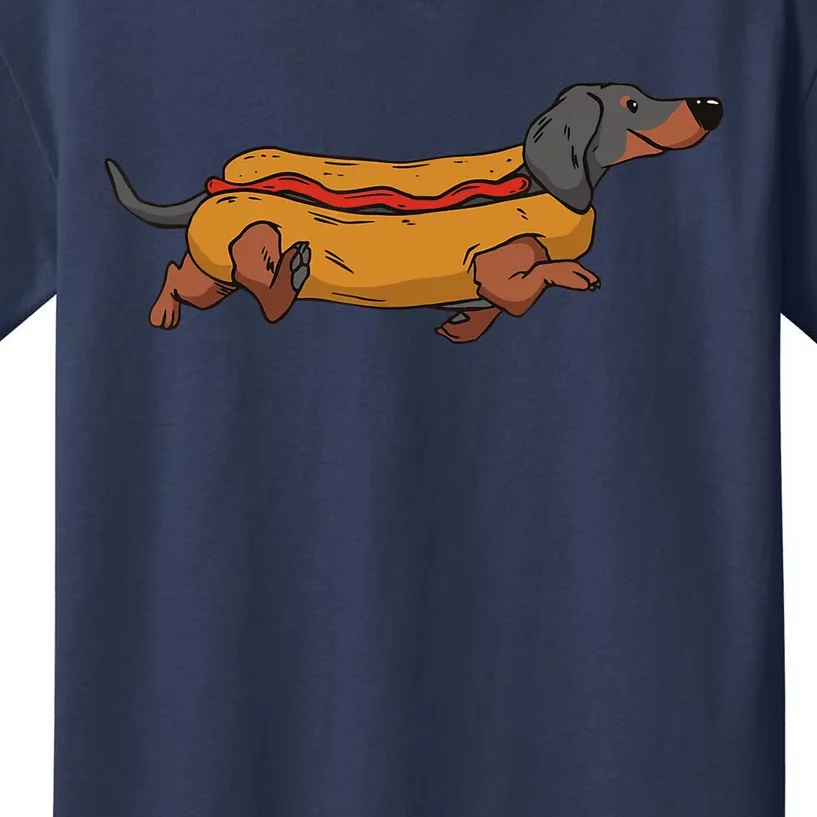 Funny Dachshund In Bun Weiner Hot Dog Cute Foodie Pun Kids T-Shirt