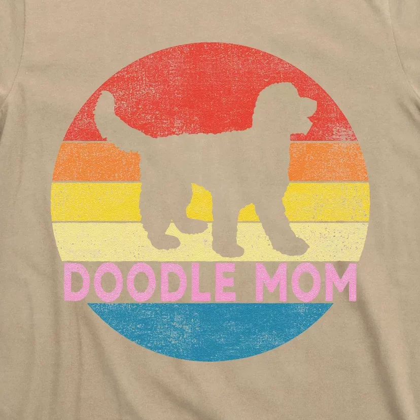 Funny Doodle Mom Cute Goldendoodle Dog Owner Mothers Day Mama Wife T-Shirt