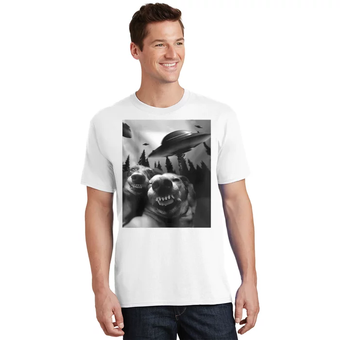 Funny Dogs Selfie With UFOs T-Shirt