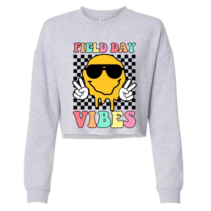 Field Day Vibes Summer Teacher Last Day Of School Gift Cropped Pullover Crew