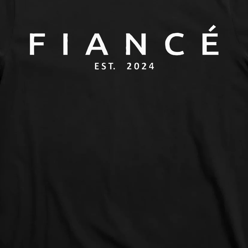 Fiancé Est. 2024 Engaged Future Husband Engagement Fiancé T-Shirt