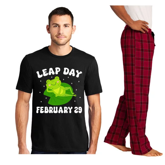 Funny Frog Leap Day February 29 Birthday Feb 29 Leap Year Pajama Set