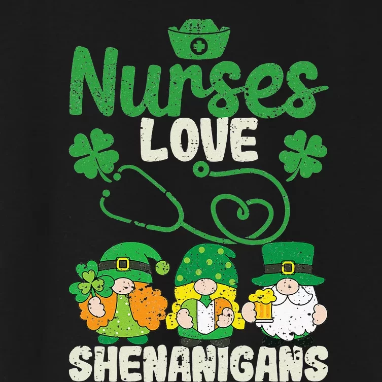 Funny Gnomes Nurse St Patricks Day Nurses Love Women's Crop Top Tee