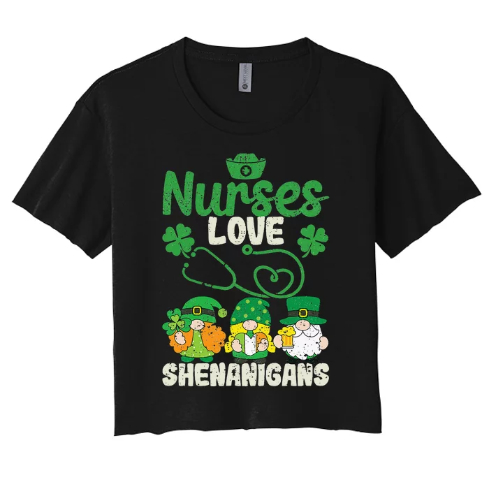 Funny Gnomes Nurse St Patricks Day Nurses Love Women's Crop Top Tee