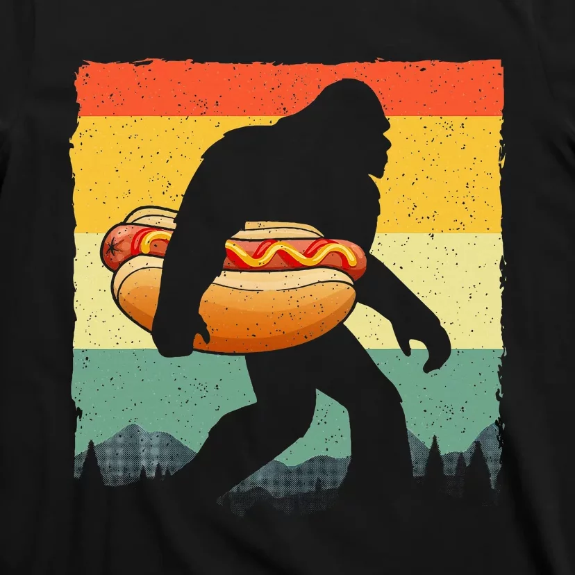 Funny Hot Dog Art For Women Bigfoot Hotdog Lovers T-Shirt